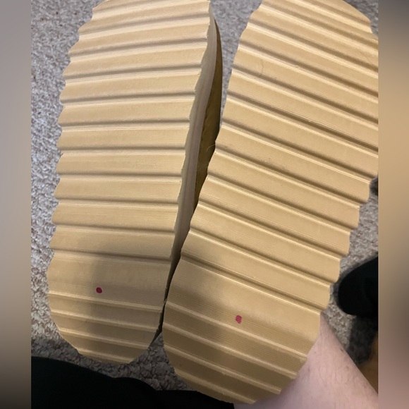 NEW Bryr Chonk clogs - Picture 3 of 3